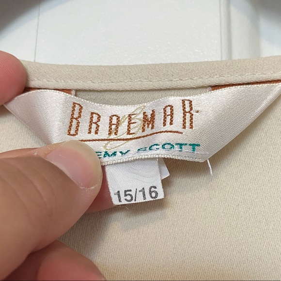 Vintage button up blouse - Picture 2 of 3